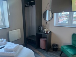 Comfort Double Room | Iron/ironing board, free WiFi - Phoenix Pods (Liverpool)