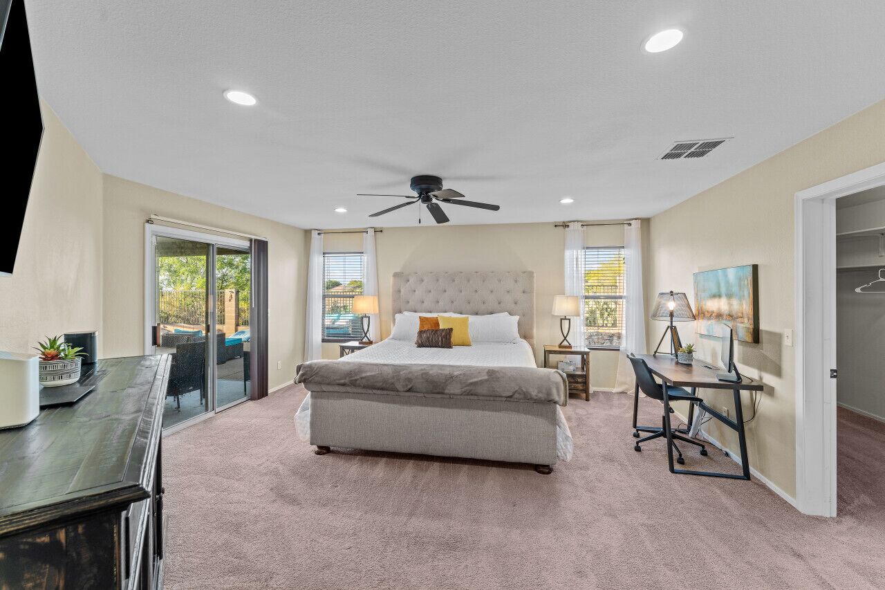 4 bedrooms, desk, travel crib, free WiFi