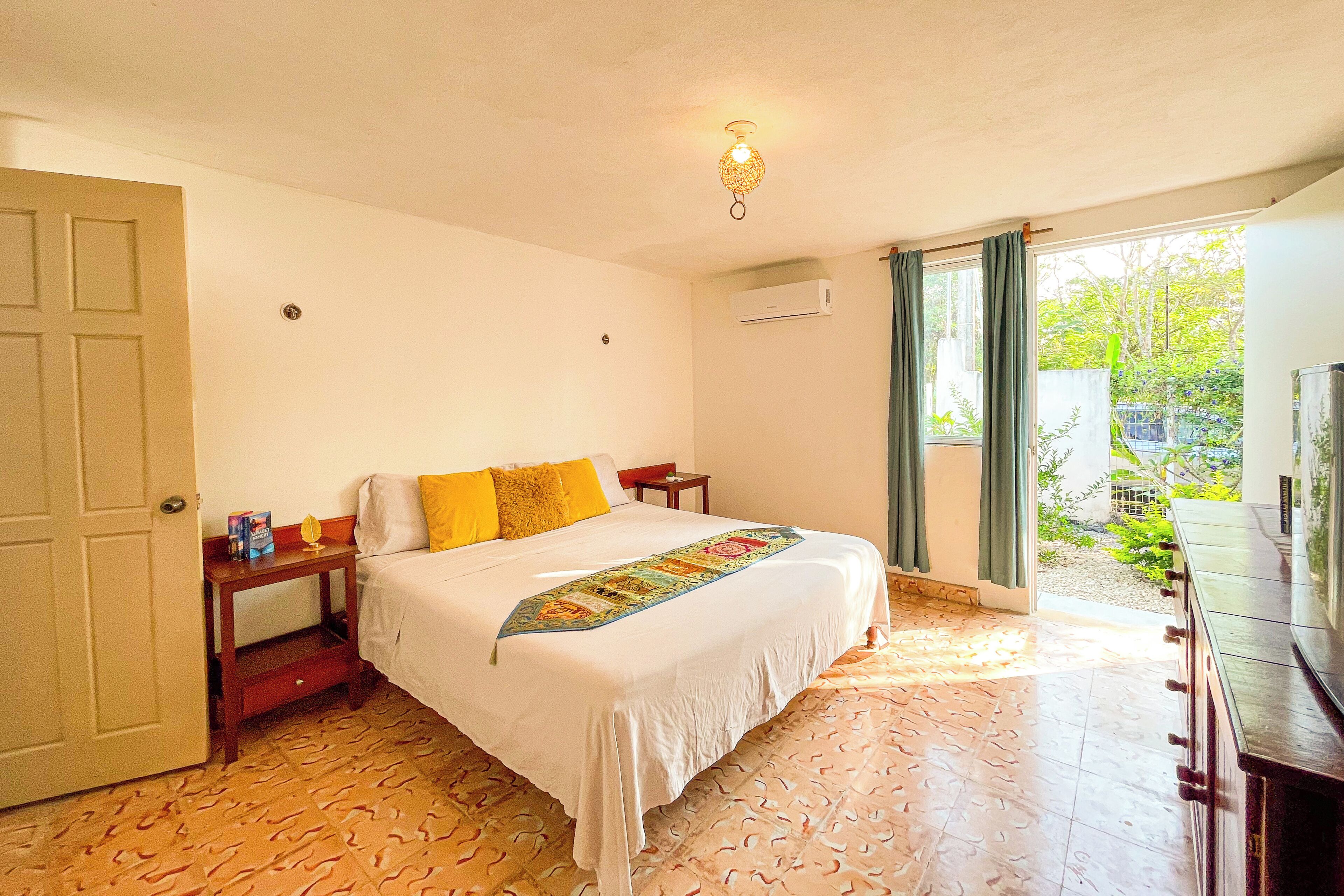 Basic Room, Patio, Garden View | Free WiFi, individually decorated, individually furnished, bed sheets
