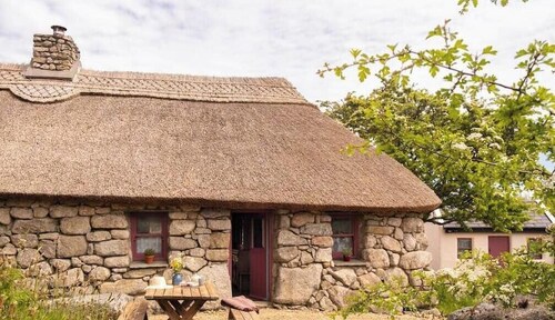 Historical Thatched Cottage @ Multi-Award-Winning Cnoc Suain