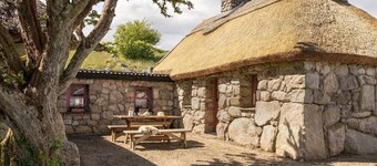 Historical Thatched Cottage @ Multi-Award-Winning Cnoc Suain