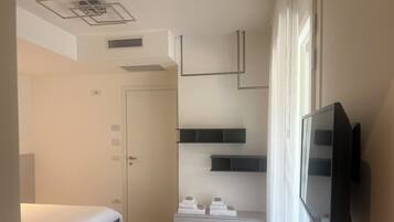 Comfort Double or Twin Room, Mobility Accessible, Private Bathroom | In-room safe, individually furnished, soundproofing, free WiFi