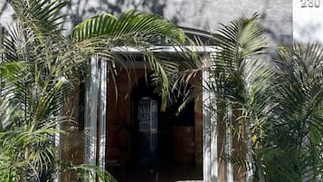Entrada de la propiedad