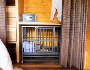 1 bedroom, premium bedding, in-room safe, blackout curtains