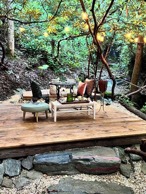Couples’ dining