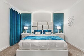 Casa familiar, varias habitaciones, alberca privada | Muebles diferentes, escritorio, wifi gratis y ropa de cama 