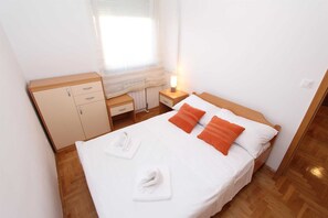 2 bedrooms, free WiFi, bed sheets
