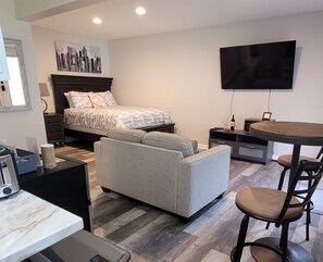 1 bedroom, iron/ironing board, free WiFi, bed sheets