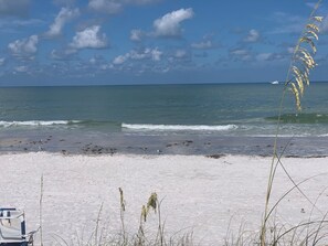 Una playa cerca