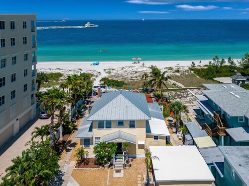 Gulf front villa in 100 year old classic beach house