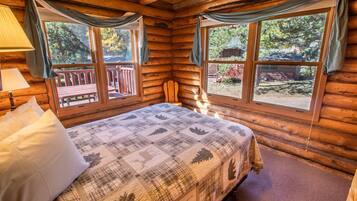 3 Bedroom Homestead | Free WiFi, bed sheets