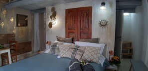 1 bedroom, free WiFi, bed sheets - Yellow gecko--in the heart of the stones (Matera)