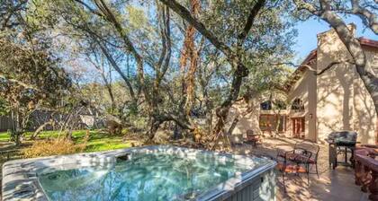 Welcome! Unwind in this stunning Villa and relax in the private hot tub!