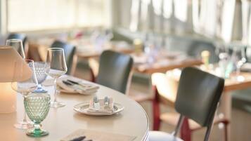 3 Restaurants; Frühstück, Mittagessen und Abendessen werden serviert