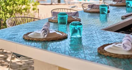 Silver Sands Motel & Beach Bungalows
