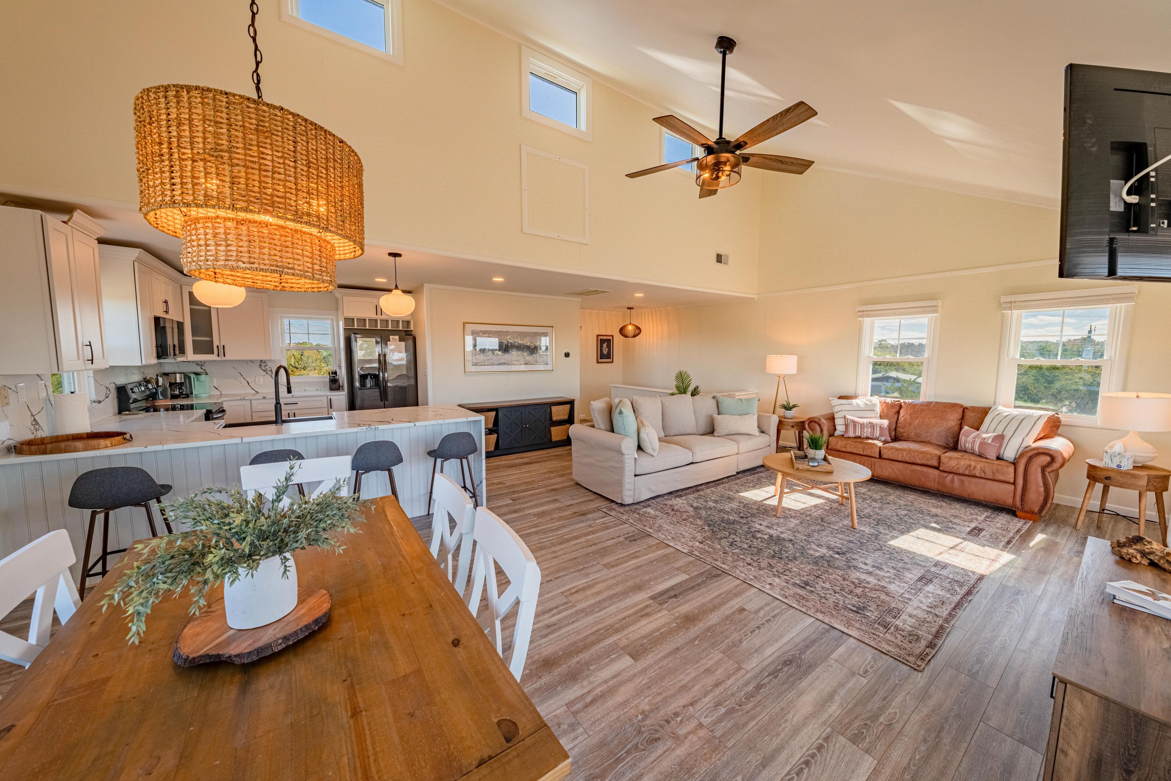 Modern Home ~ Minutes From Beach | Sunset Views