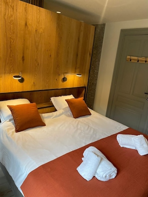 5 bedrooms, WiFi