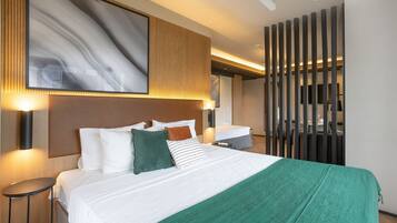 1 bedroom, bed sheets