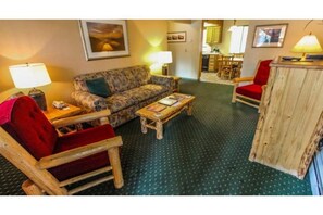 TV, DVD player, books, video library - Snow Dream! +Location! 1/1 w/KIT (South Lake Tahoe)