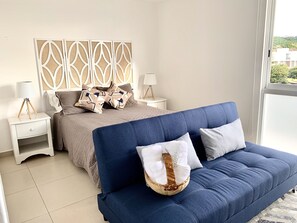 2 bedrooms, desk, iron/ironing board, free WiFi