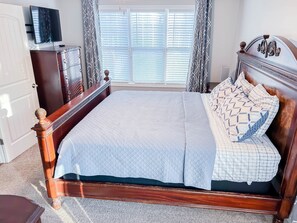 4 bedrooms, iron/ironing board, travel crib, free WiFi