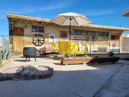 Terrasse/Patio. Death Valley Gateway Suite-A