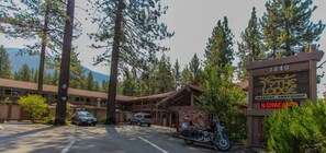 Property grounds - +Tahoe! Location! 1/1 w/KIT! (South Lake Tahoe)
