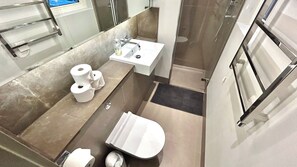 Eco-friendly toiletries, towels