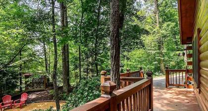 Mountain View / Dog-friendly / Cozy Cabin Retreat