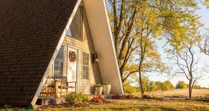 Private Wooded Escape | Hot Tub | Quiet Seclusion | Fire Pit | Games