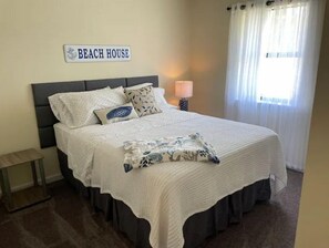 5 bedrooms, WiFi - Johnnie's Getaway - 5 Bedroom with bay view (Carrabelle)