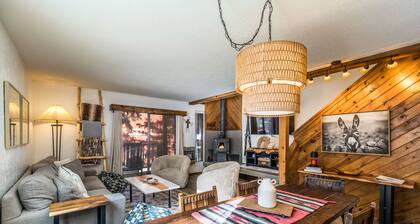 Modern Comfort & Mountain Serenity at Robin’s Nest- great parking- ground entry