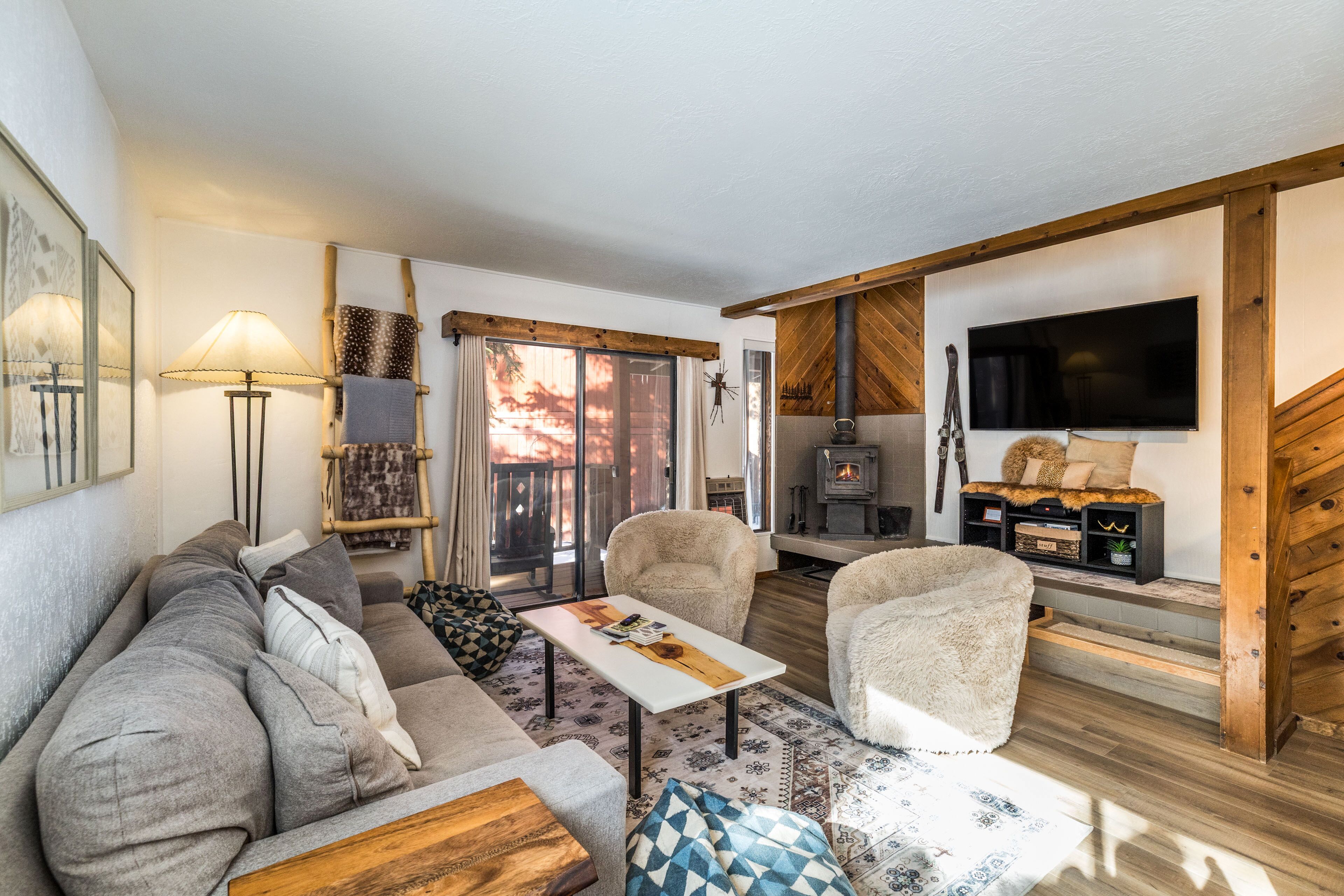 Smart TV, fireplace, books