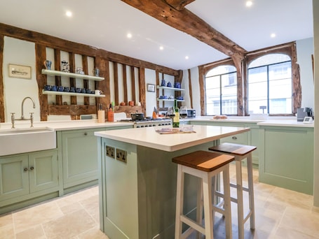 Fridge, dishwasher, electric kettle, toaster. The Bridewell