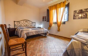 9 Schlafzimmer, Bügeleisen/Bügelbrett, Reisekinderbett, kostenloses WLAN