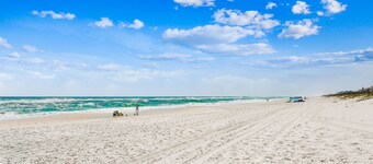 Maranatha House Ocean Front Paridise! Private Beach Boardwalk! Beachview Decks!