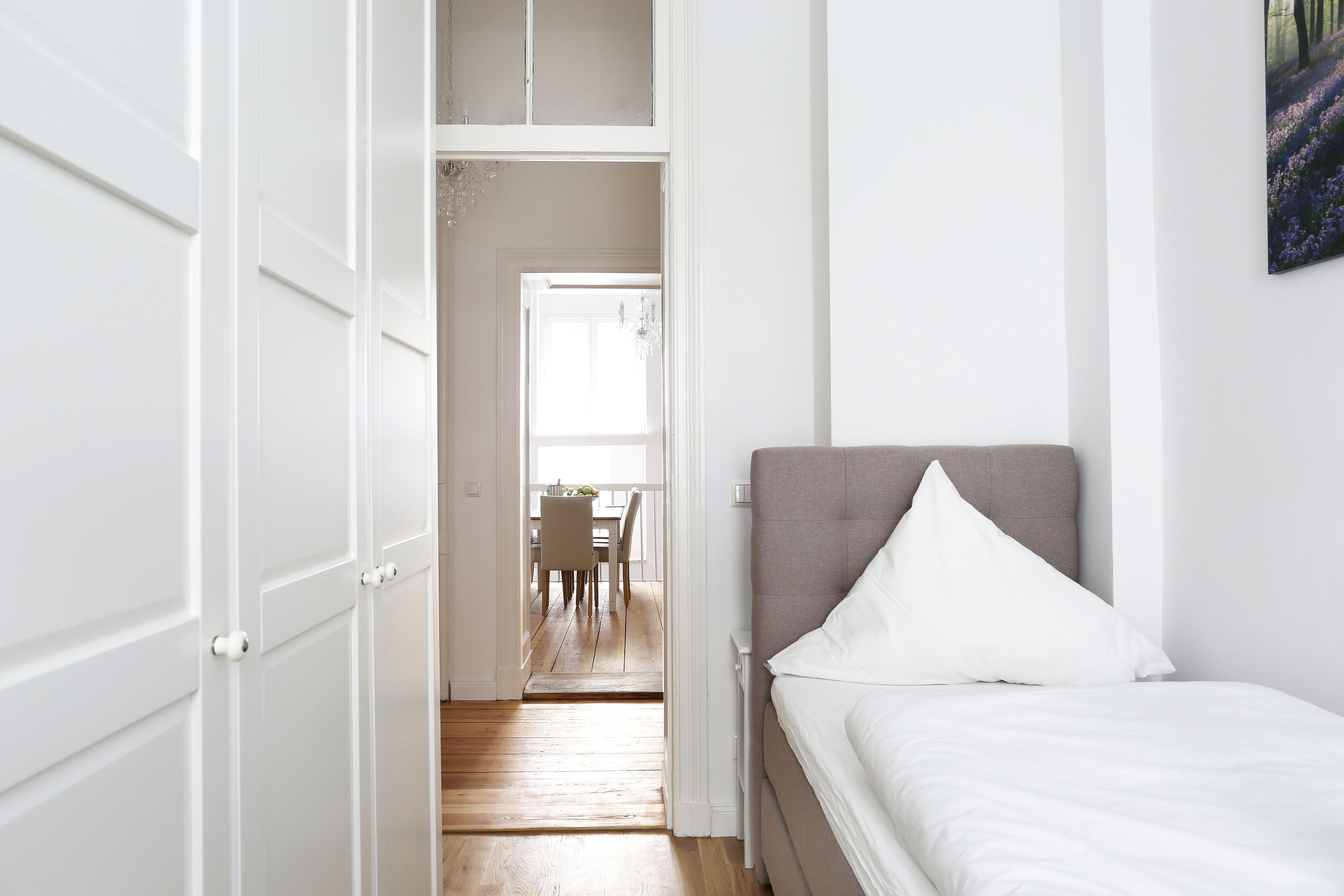 2 bedrooms, desk, iron/ironing board, travel crib