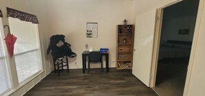 1 bedroom, desk, iron/ironing board, free WiFi