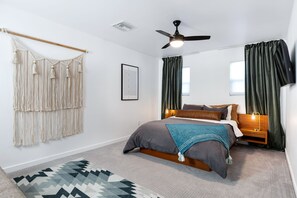 3 bedrooms, bed sheets