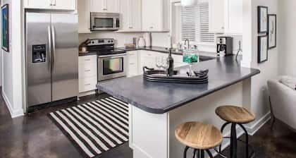 The Louis Cottage Collection - 2 Bedroom House