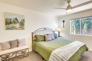 3 habitaciones, escritorio y tabla de planchar con plancha 
