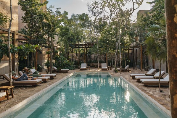 Piscine extérieure