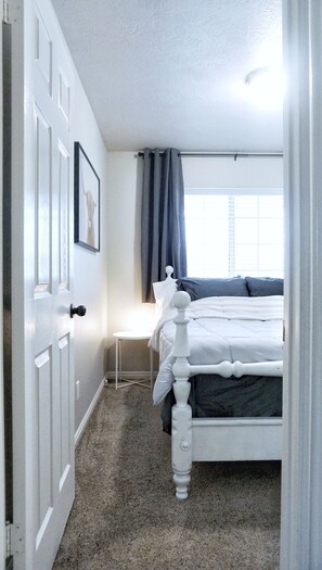 3 Schlafzimmer, Verdunkelungsvorhänge, Bügeleisen/Bügelbrett