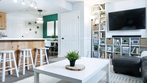 Smart TV, Netflix, Hulu, libros