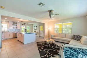 Televisión y impresora 