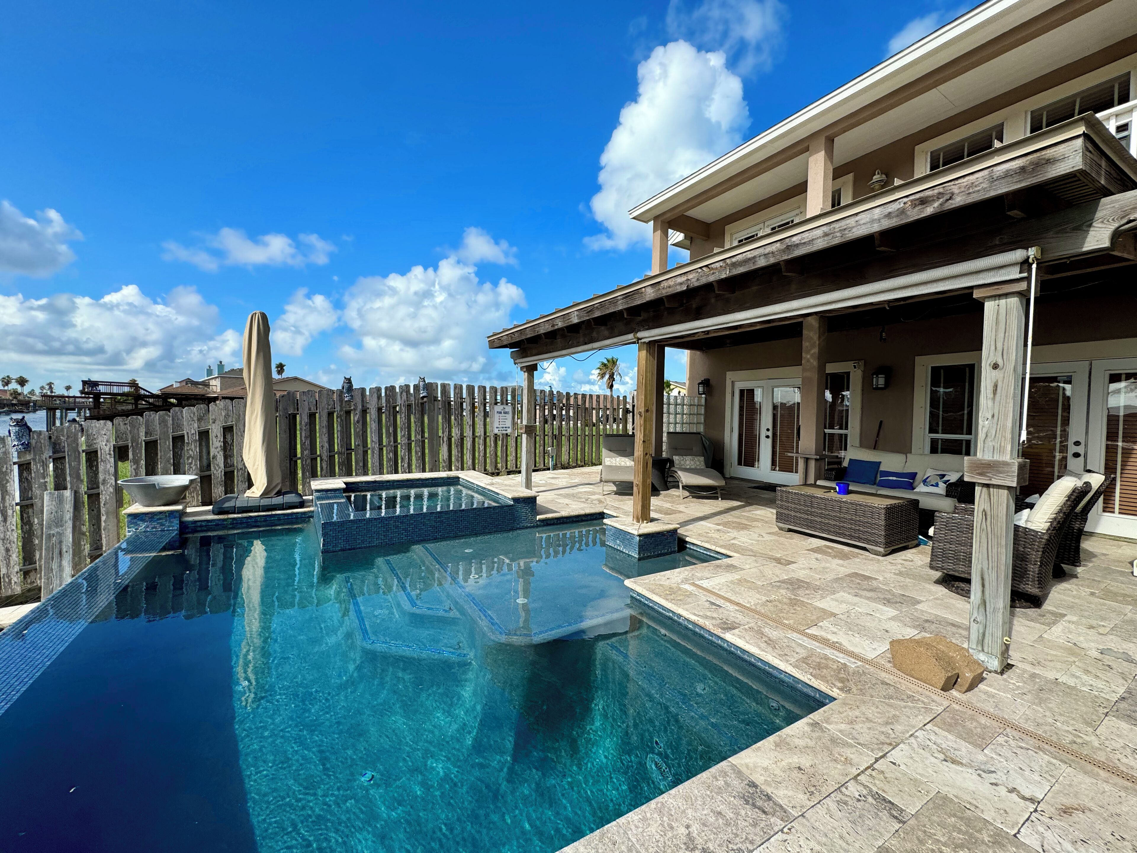 Piscine extérieure, piscine chauffée