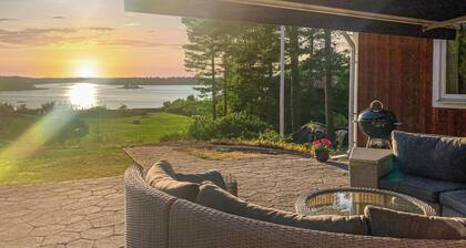 Cozy home in Lidköping with WiFi