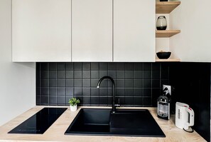 Fridge, microwave, oven, coffee/tea maker