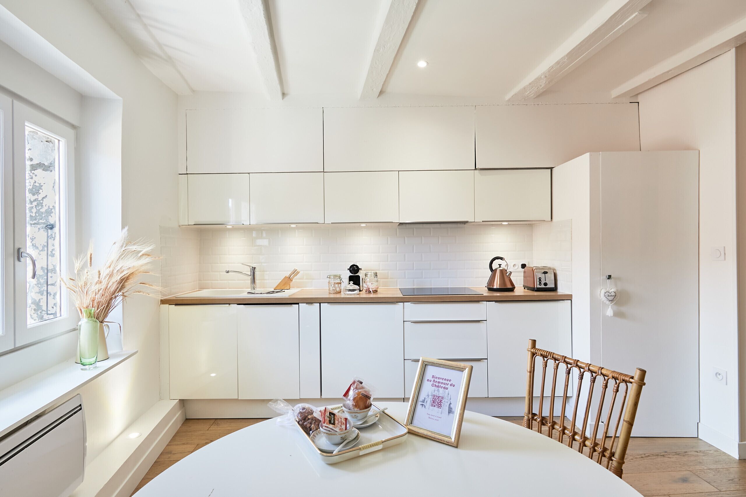 Réfrigérateur, micro-ondes, four, lave-vaisselle