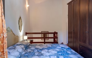 3 Schlafzimmer, Reisekinderbett, Bettwäsche